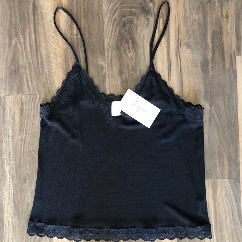 Black Lace Top V-Neck M/L